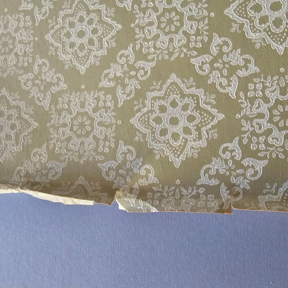 Vintage Wallpaper Sample Sheet Geometric Medallion Demask Crafting Ephemera - Picture 5 of 10